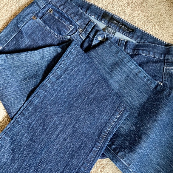 Calvin Klein Blue indigo boot cut jeans - excellent condition - Picture 3 of 10